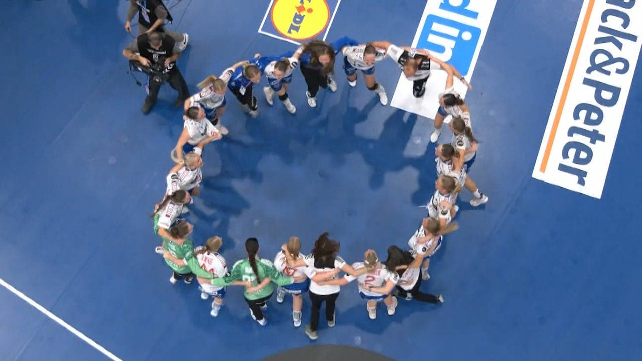 Færøerne chokerer Spanien: Historisk VM-sejr 27-25